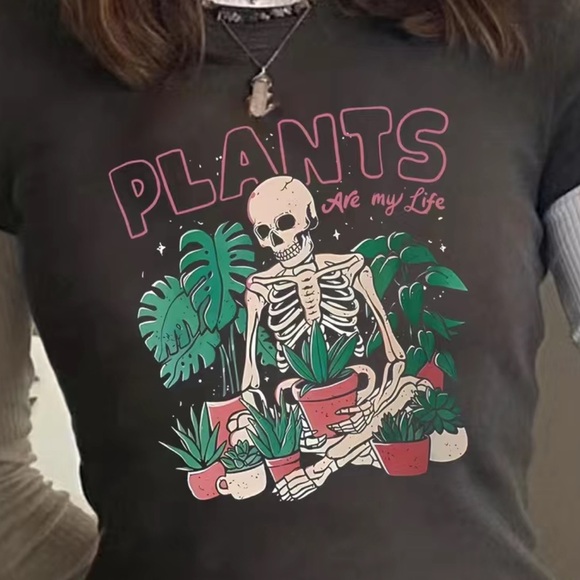Plant Lover Graphic Tee - Picture 2 of 5